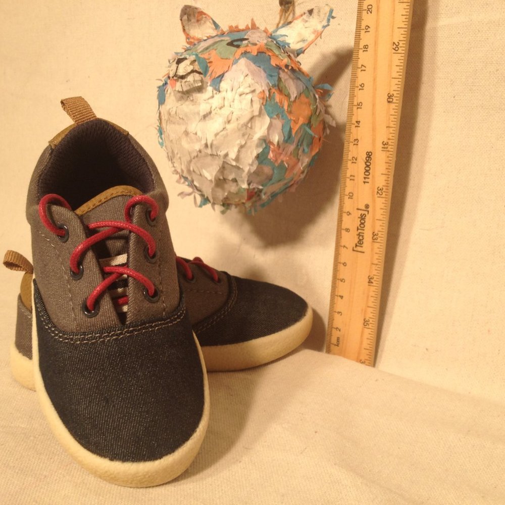 🎈 Oshkosi, B'gosh baby shoes | US 8 | Blue, gray